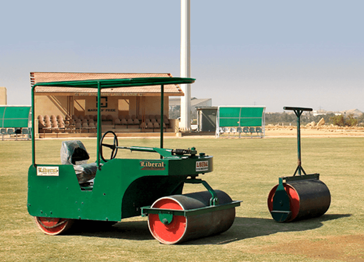 auto-turf-roller-at-naaya-nazimabad-ground-min