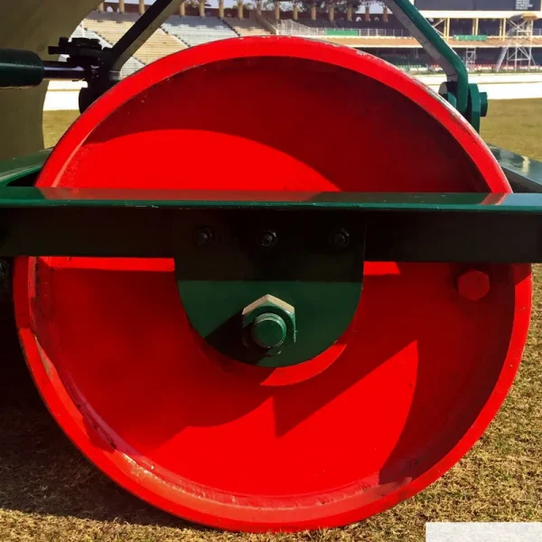 Auto Turf Roller - 2000 kg - Image 5