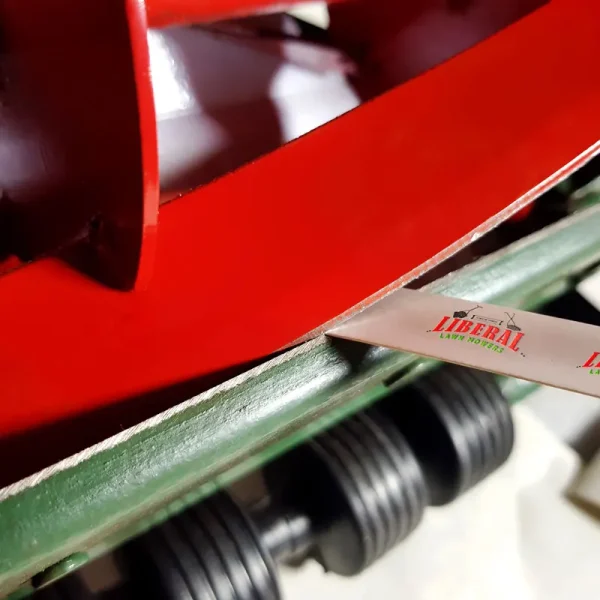 Hand Push Lawn Mower - Manual Grass Cutting Machine - Image 8