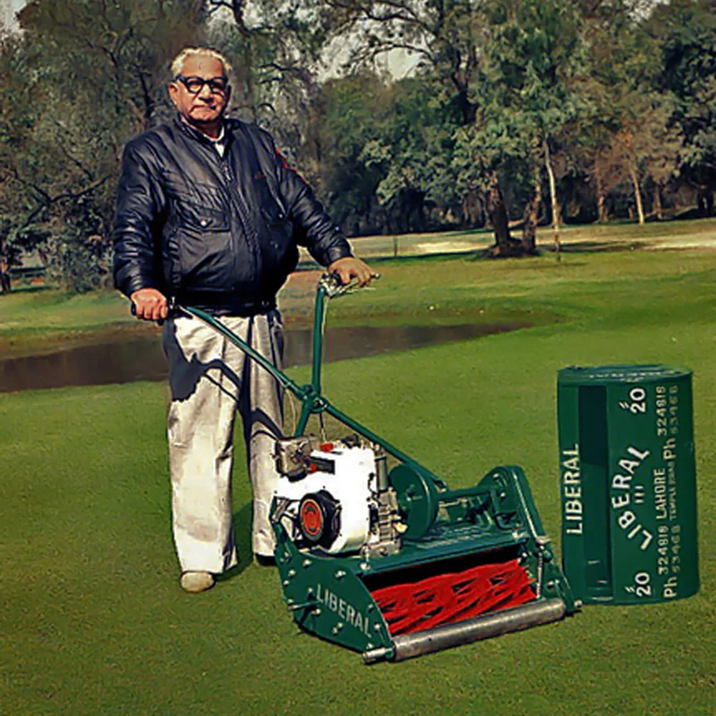 About us - Professional Lawn & Turf Equipment by Liberal Lawn Mowers